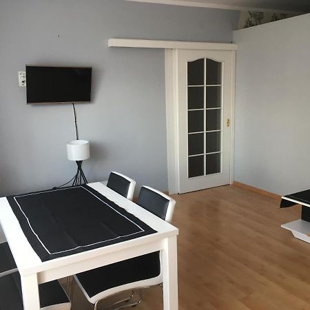 Wygodny Apartament กดิเนีย ภายนอก รูปภาพ