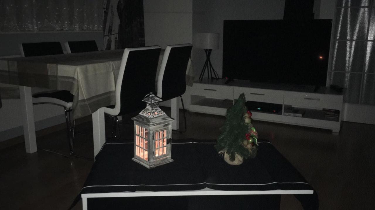 Wygodny Apartament กดิเนีย ภายนอก รูปภาพ