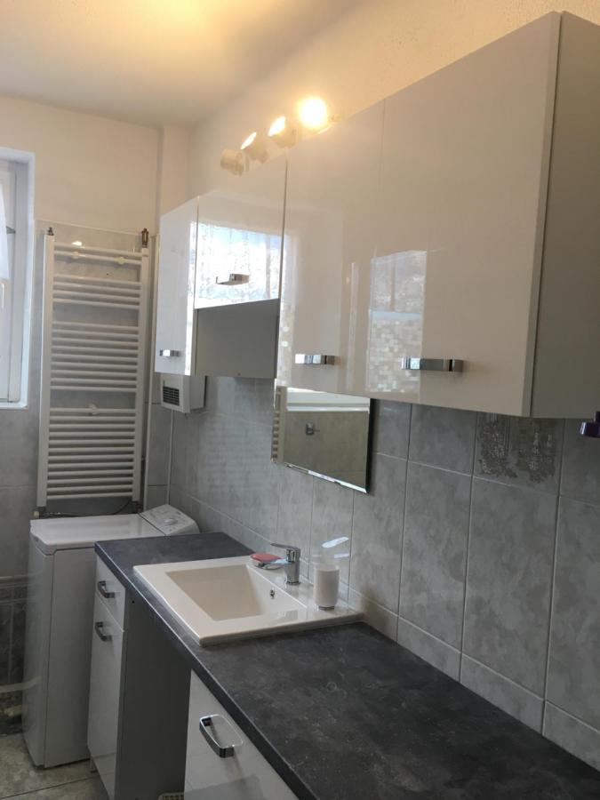 Wygodny Apartament กดิเนีย ภายนอก รูปภาพ